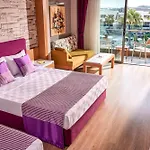 ホテル Tui Magic Life Jacaranda 5*