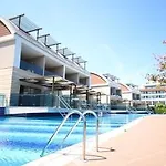 Tui Magic Life Jacaranda シダ