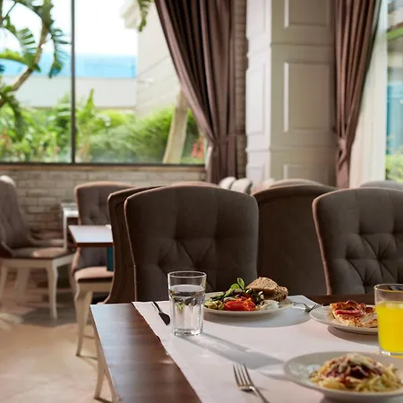Tui Magic Life Jacaranda ホテル 5*