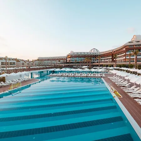 Tui Magic Life Jacaranda Szálloda Side