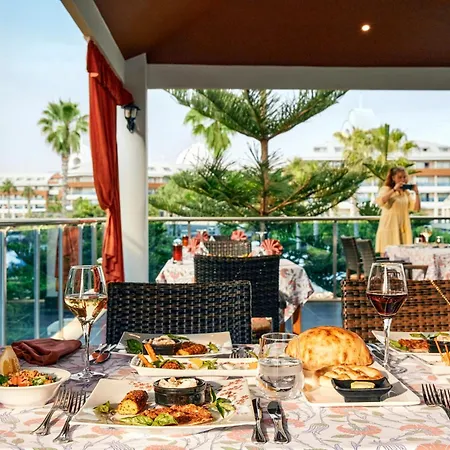 Szálloda Tui Magic Life Jacaranda