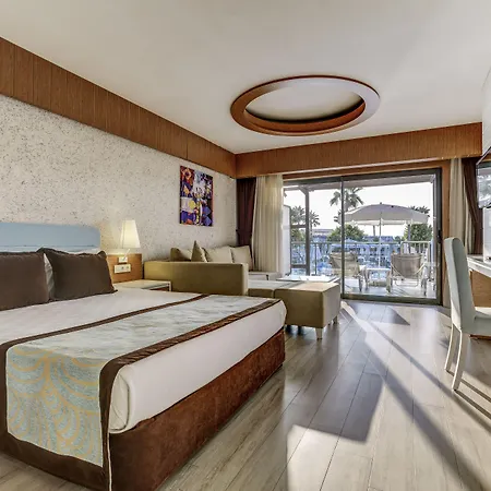 Tui Magic Life Jacaranda Szálloda 5*