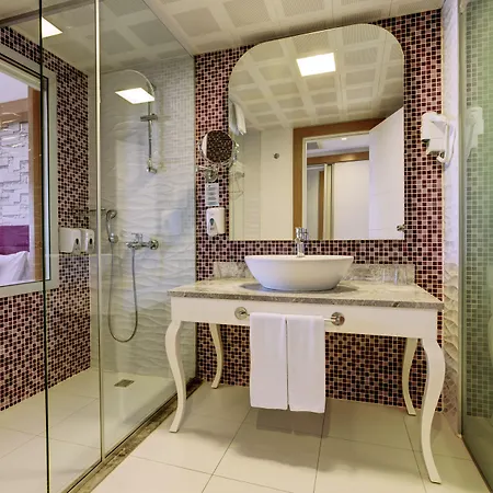 Tui Magic Life Jacaranda 5* Side