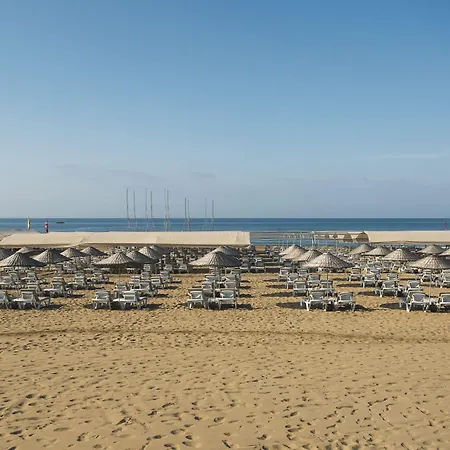 Tui Magic Life Jacaranda 5* Side