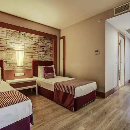 Tui Magic Life Jacaranda Hotel Side