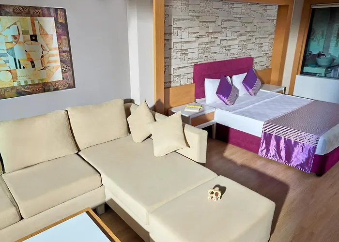 Hotel Tui Magic Life Jacaranda 5*